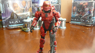 Illustration for article titled Getting Very Close To Halo 4's Master Chief (And Friends)